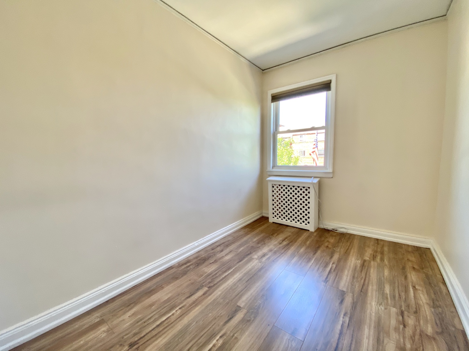 20-15 29th Street, Unit 2 Queens, NY 11105 - Photo 13 of 14