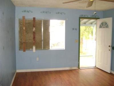 606 Sharon Place Bakersfield, CA 93308 - Photo 2 of 10