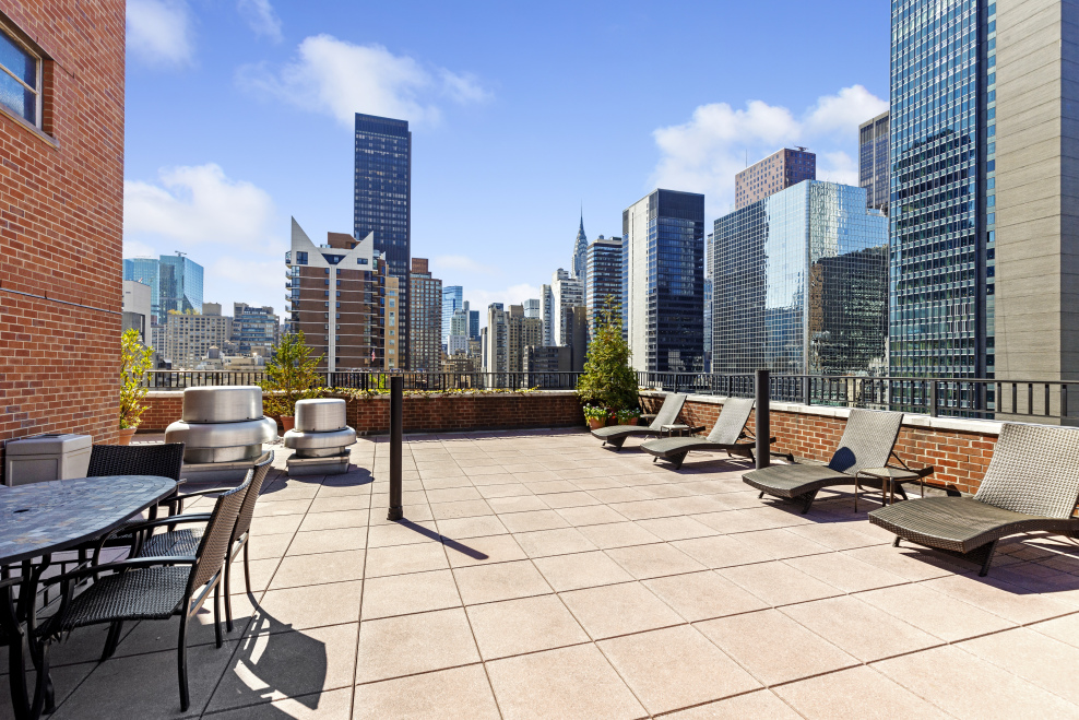 251 E 51st St, Manhattan, NY 10022 - Photo 8 of 8