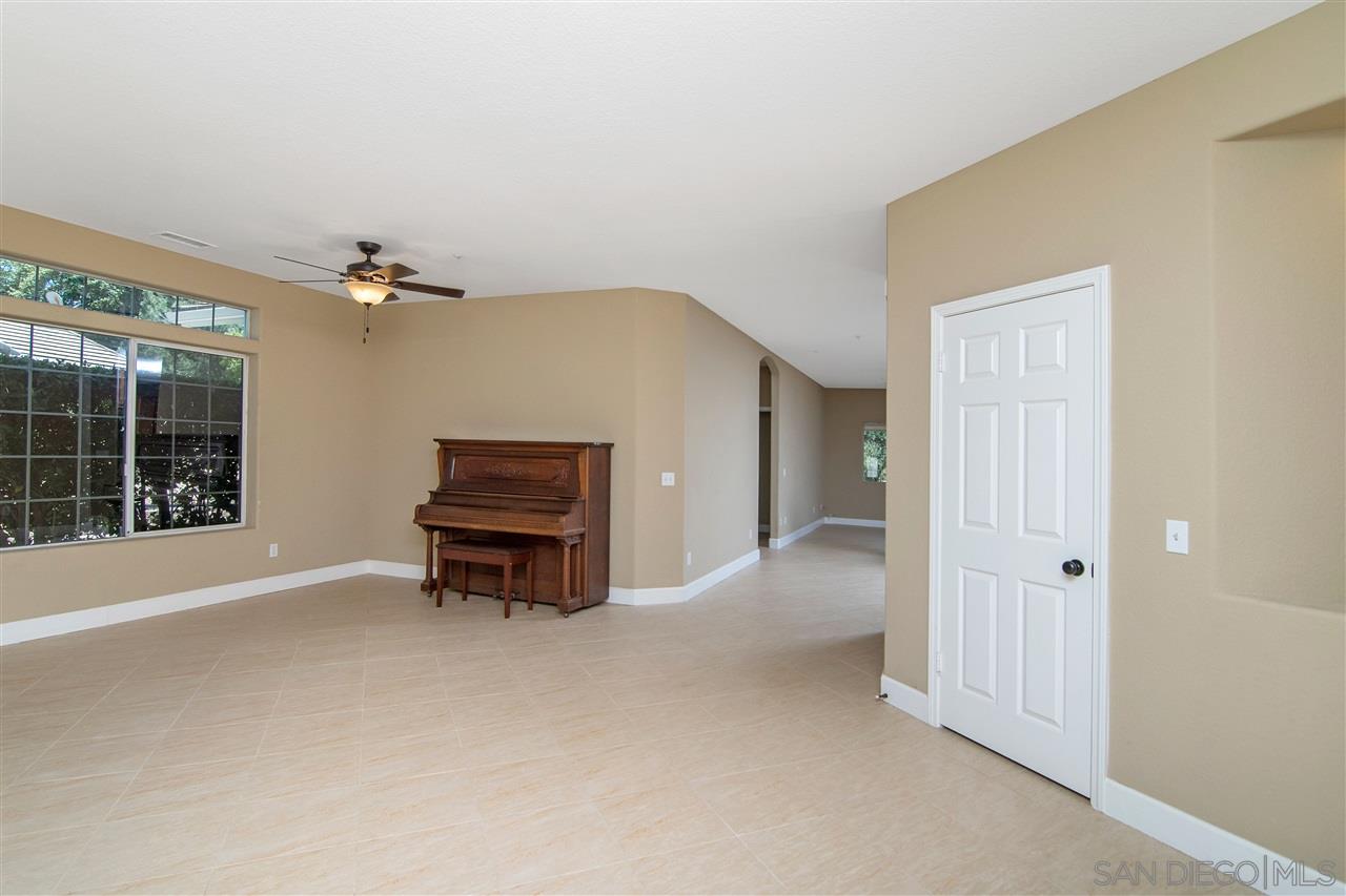 24621 Pappas Road Ramona, CA 92065 - Photo 5 of 25 Gallery Image 5
