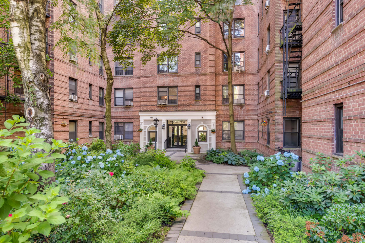 Greystone Park 3840 Greystone Ave, Bronx, NY 10463 - Photo 3 of 3