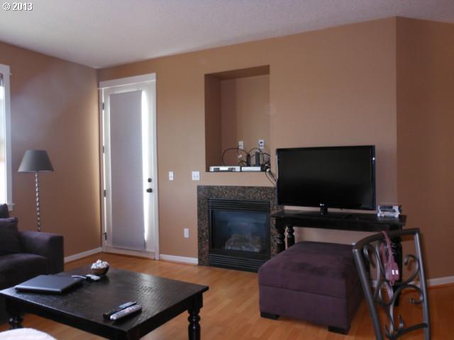9177 Northwest Germantown Road, Unit 13 Portland, OR 97231 - Photo 7 of 10 Gallery Image 7