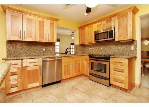 13301 Southwest 99th Court Miami, FL 33176 - Photo 9 of 25