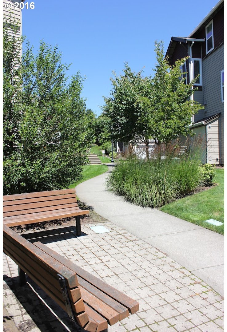 15285 Southwest Sparrow Loop, Unit 101 Beaverton, OR 97007 - Photo 17 of 19 Gallery Image 17