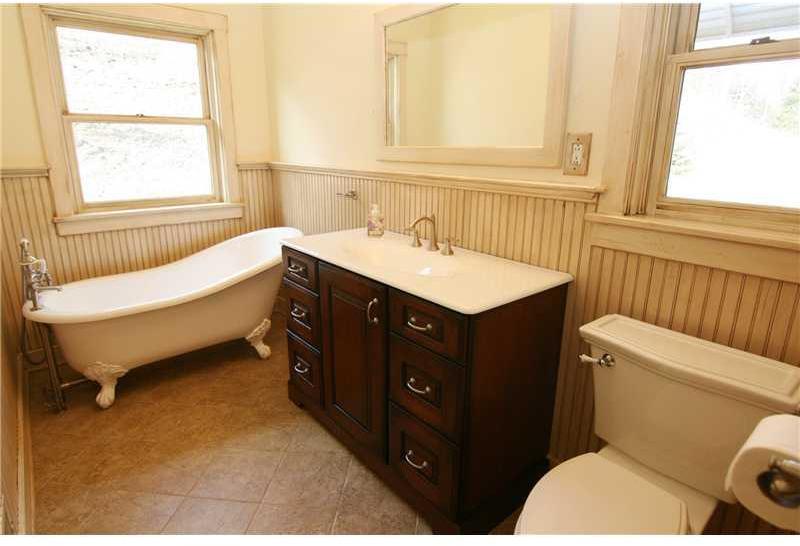 1323 Venetia Road Eighty Four, PA 15330 - Photo 19 of 25