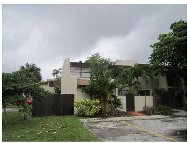 10940 Southwest 70th Terrace, Unit 10940 Miami, FL 33173 - Photo 2 of 24