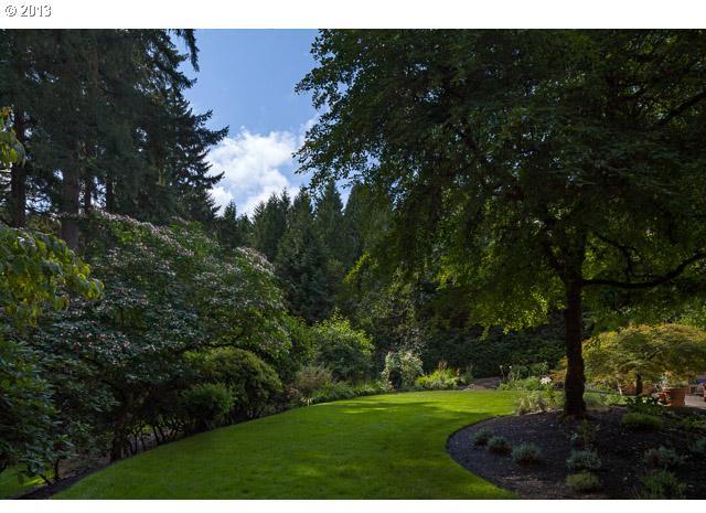 1328 Southwest Palatine Hill Road Portland, OR 97219 - Photo 15 of 16 Gallery Image 15