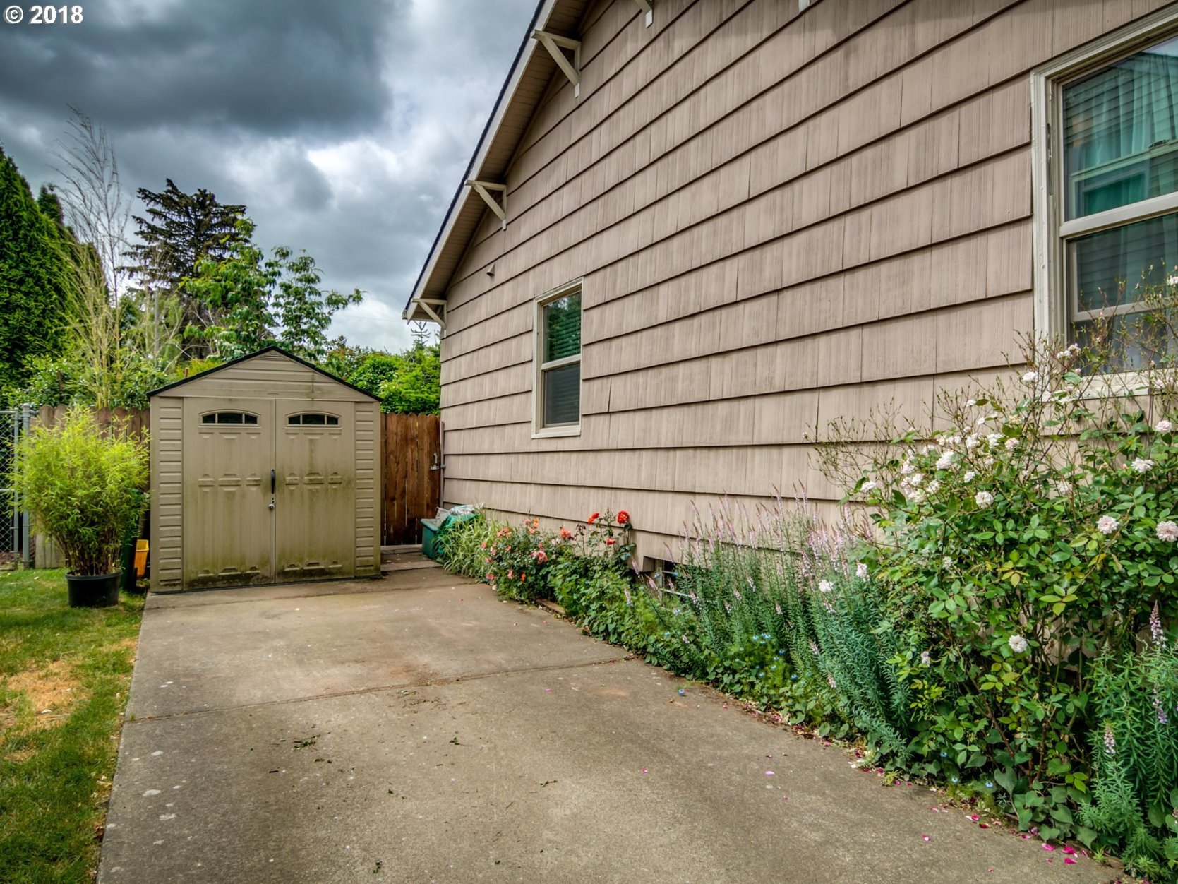 1916 Northeast Rosa Parks Way Portland, OR 97211 - Photo 30 of 32 Gallery Image 30