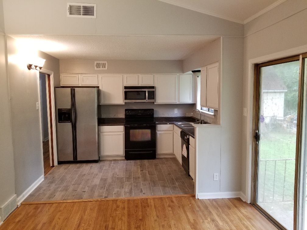 2915 Bannockburn Road Memphis, TN 38128 - Photo 3 of 13
