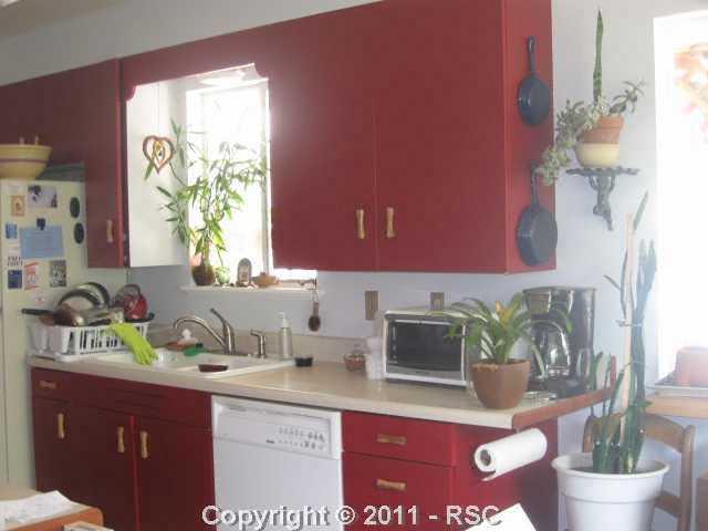 Bright Sunny Kitchen