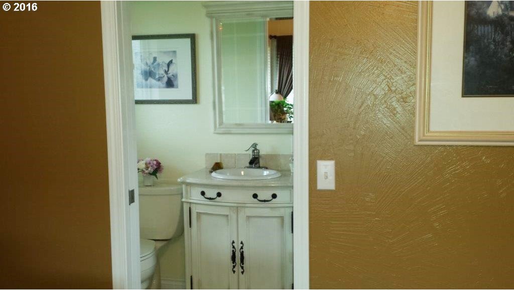 4921 Melrose Road Roseburg, OR 97471 - Photo 21 of 30