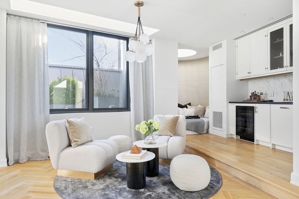 275 W 10th St, Unit Penthouse-B Manhattan, NY 10014 - Photo 16 of 33