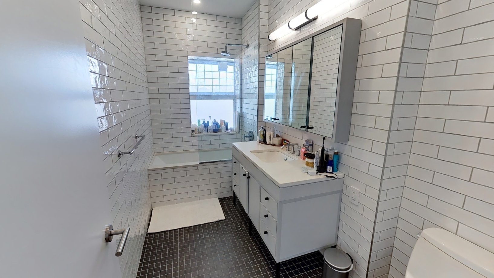 184 Kent Avenue, Unit C107 Brooklyn, NY 11249 - Photo 10 of 13