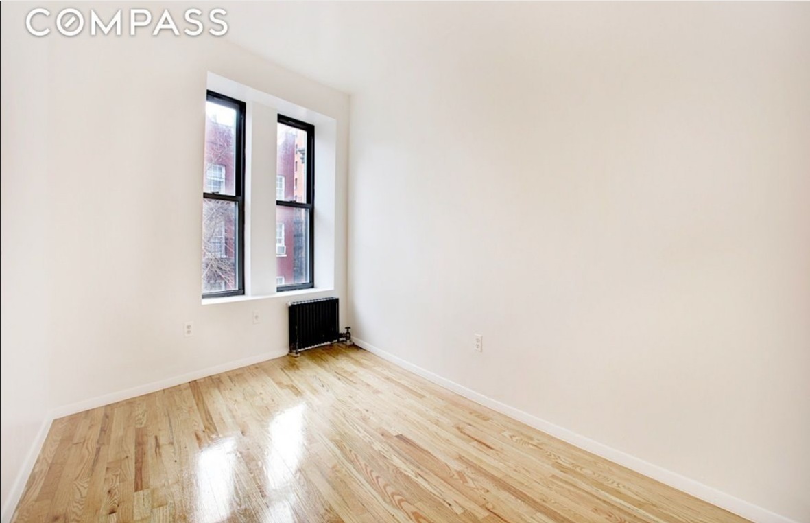 117 Perry Street, Unit 8 Manhattan, NY 10014 - Photo 3 of 6