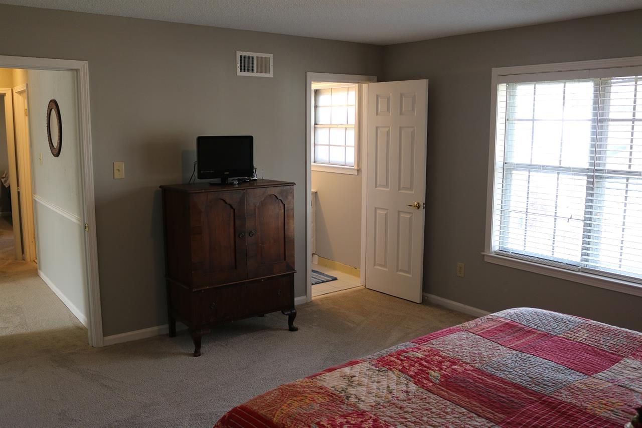 1877 Brierbrook Road Germantown, TN 38138 - Photo 13 of 17 Gallery Image 13