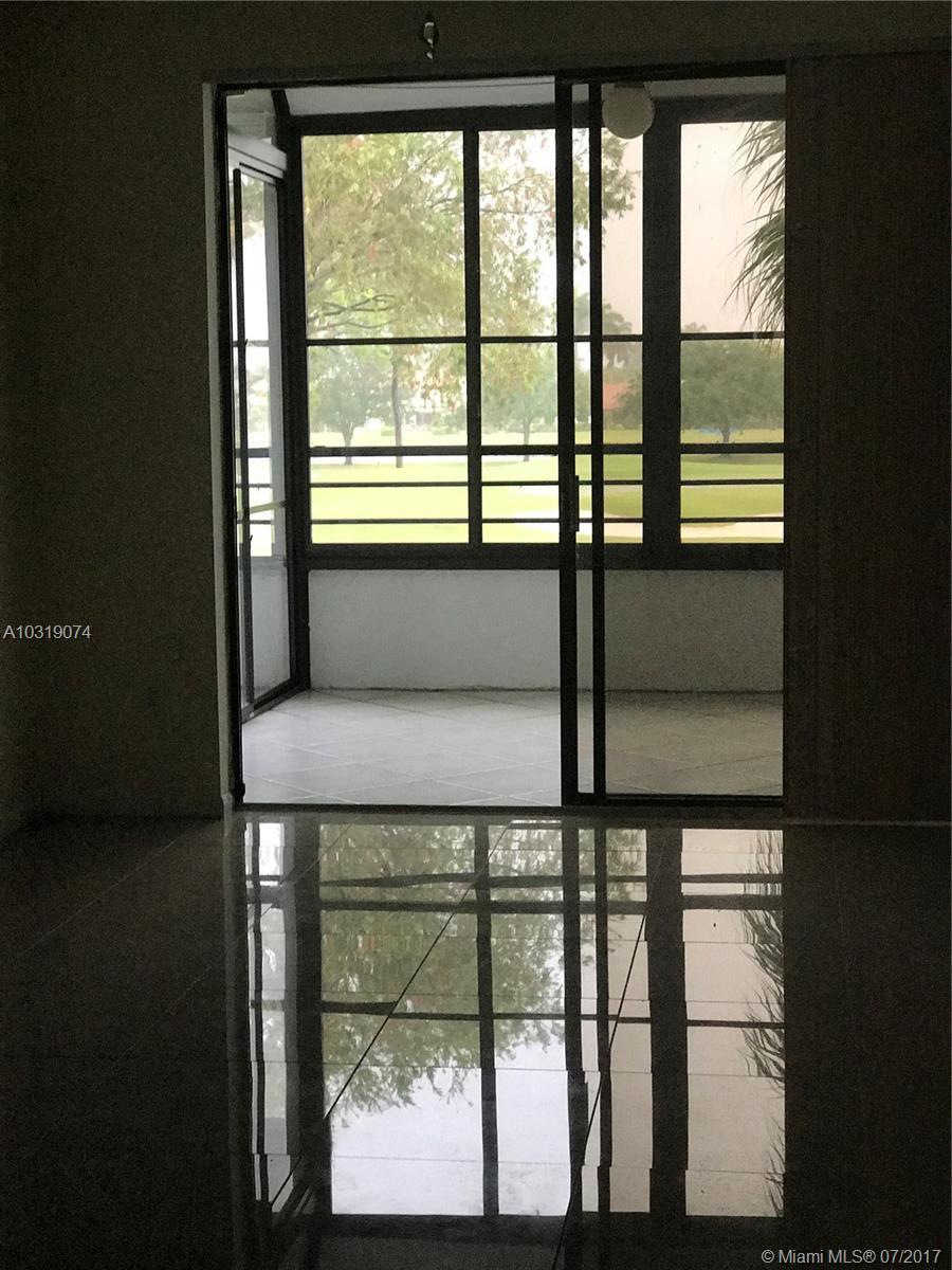 7460 La Paz Place, Unit 207 Boca Raton, FL 33433 - Photo 5 of 9
