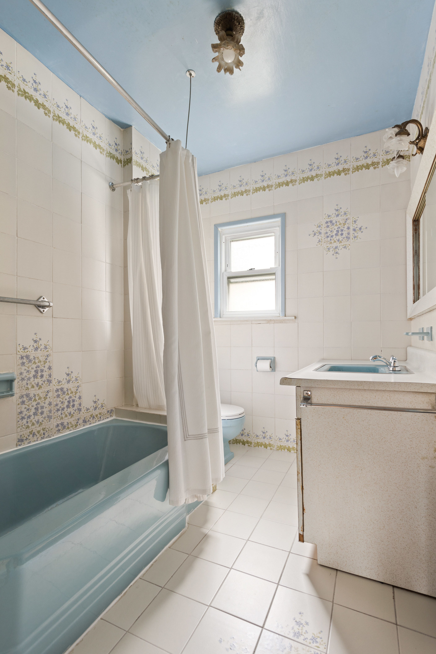 1551 East 17th Street Brooklyn, NY 11230 - Photo 11 of 25