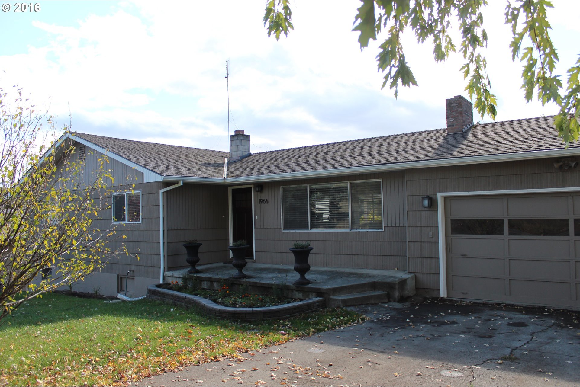 1966 Cherry Heights Road The Dalles, OR 97058 - Photo 1 of 22 Gallery Image 1