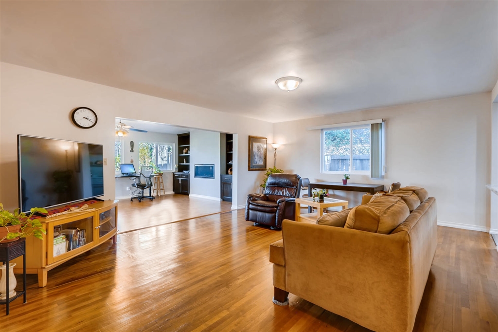 4252 Appleton Street San Diego, CA 92117 - Photo 8 of 25