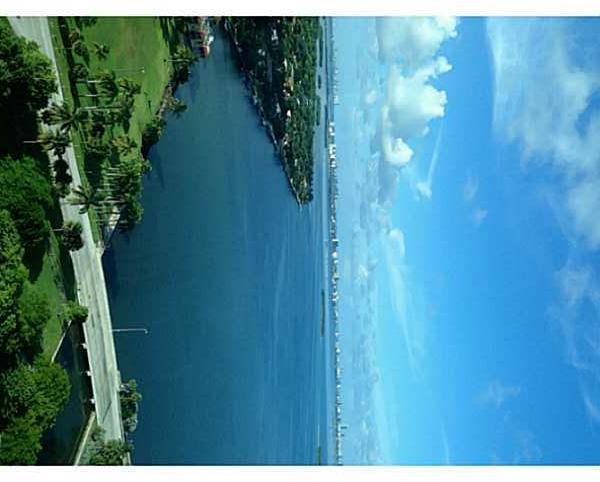 601 Northeast 36th Street, Unit 2306 Miami, FL 33137 - Photo 18 of 35