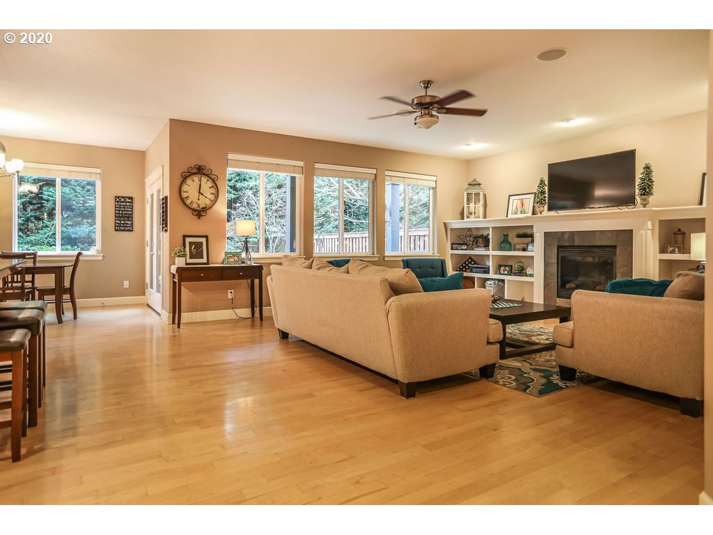 1304 Southeast 193rd Place Camas, WA 98607 - Photo 5 of 31