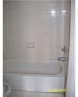 18810 Northwest 57th Avenue, Unit 201 Hialeah, FL 33015 - Photo 6 of 8