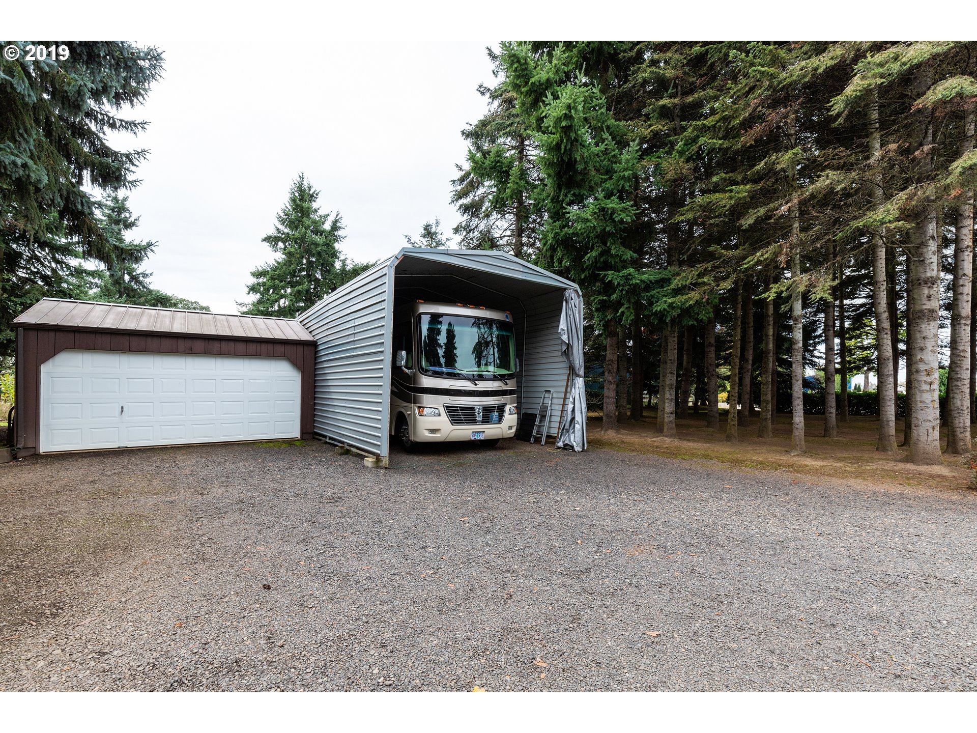 10738 Portland Road Northeast Salem, OR 97305 - Photo 22 of 32 Gallery Image 22