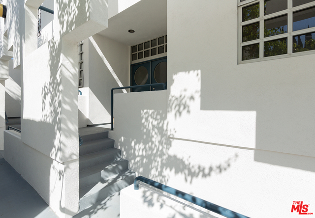 2336 28th Street, Unit E Santa Monica, CA 90405 - Photo 5 of 50