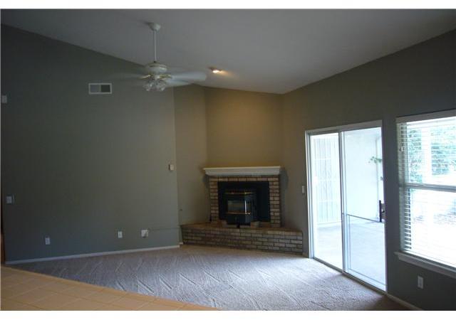 1741 Premier Street Fallbrook, CA 92028 - Photo 10 of 25 Great Room.