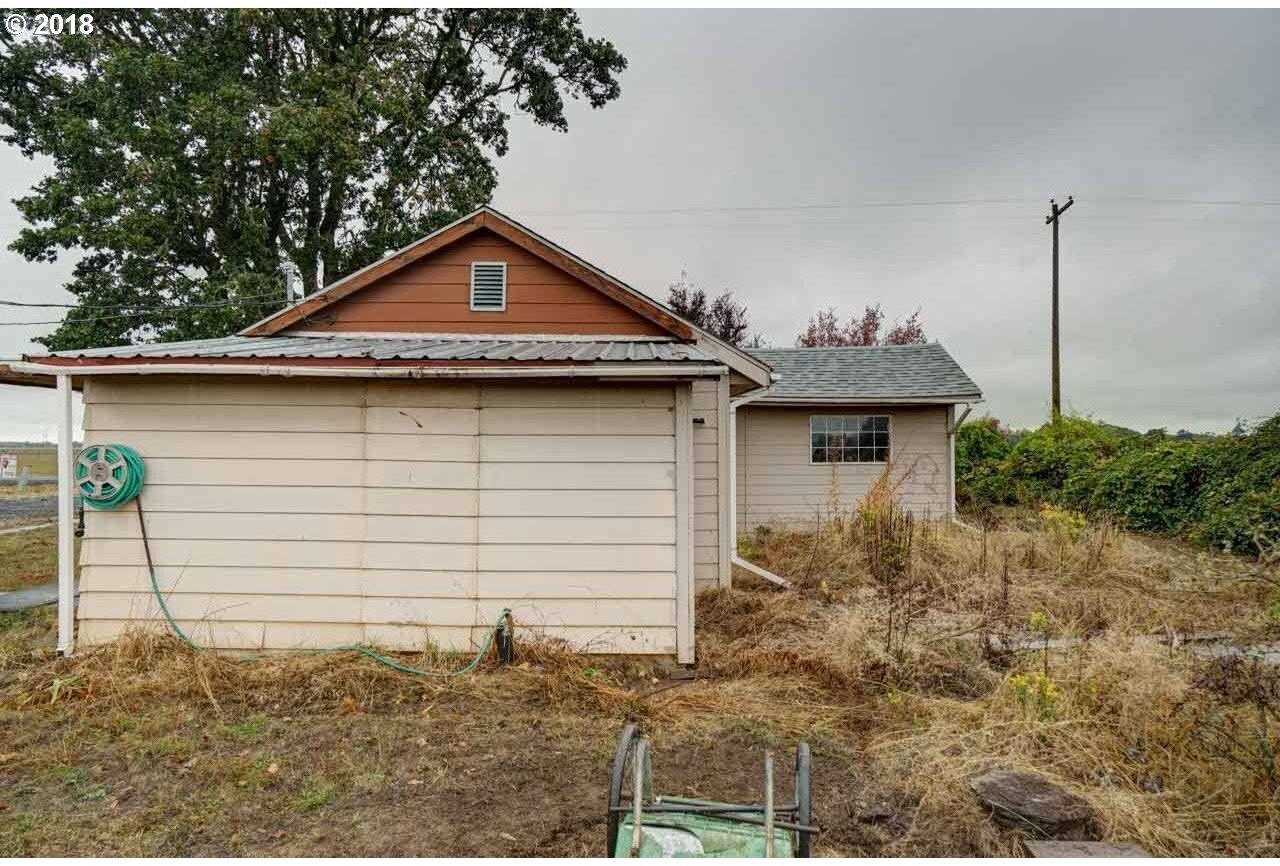 36975 Lickskillet Road Northeast Albany, OR 97322 - Photo 14 of 18 Gallery Image 14