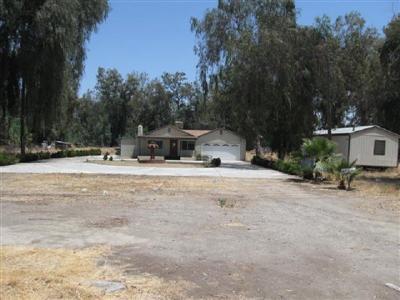 13138 Gosford Road Bakersfield, CA 93313 - Photo 1 of 6 Gallery Image 1