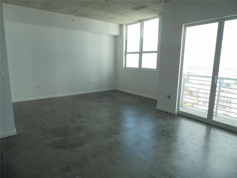 133 Northeast 2nd Avenue, Unit 3107 Miami, FL 33132 - Photo 3 of 4