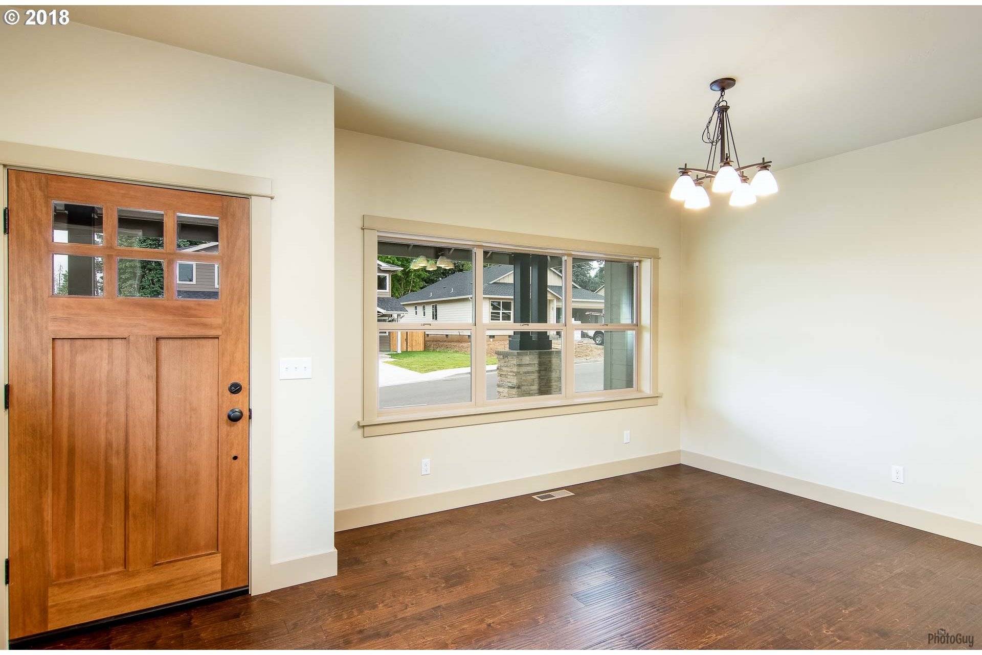 949 South 58th Street Springfield, OR 97478 - Photo 5 of 28