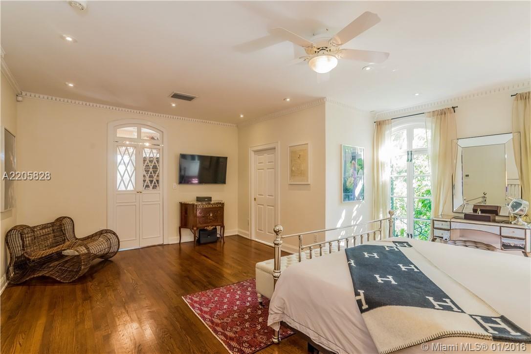 1017 Hardee Road Coral Gables, FL 33146 - Photo 25 of 35 Gallery Image 25