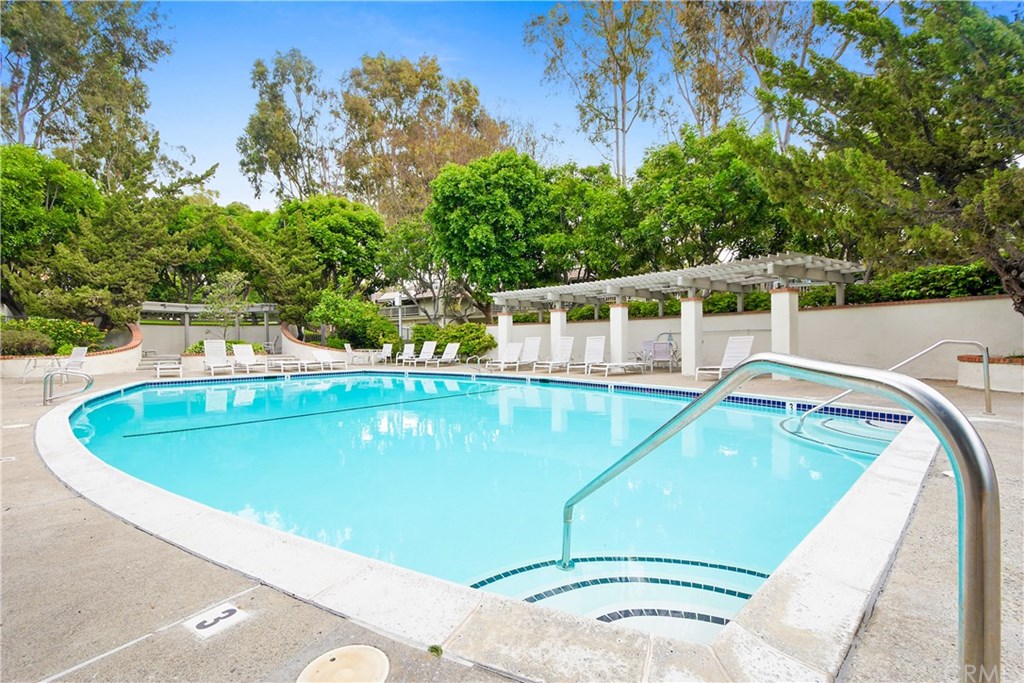 4 Flores Irvine, CA 92612 - Photo 21 of 27