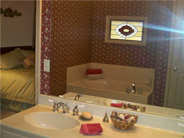 1870 Corbin Road Germantown, TN 38139 - Photo 9 of 12 Gallery Image 9