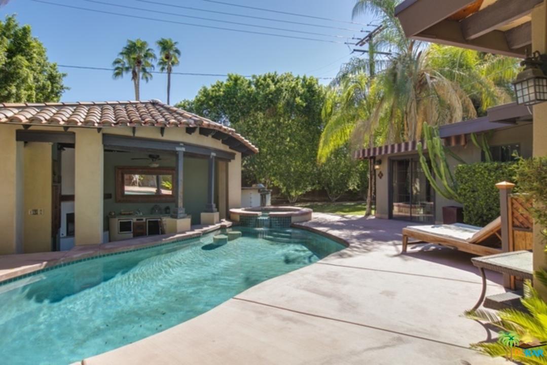 725 East Sunny Dunes Road Palm Springs, CA 92264 - Photo 1 of 19
