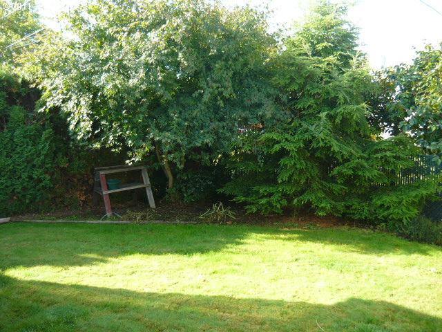 1789 Thompson Road Woodburn, OR 97071 - Photo 9 of 13 Gallery Image 9