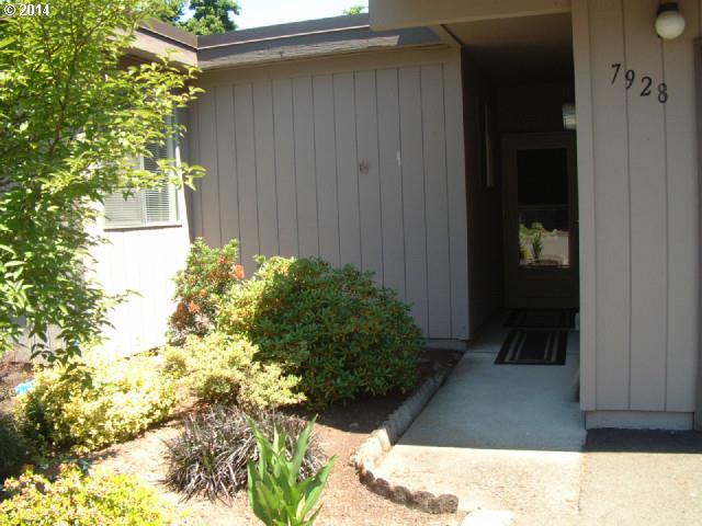 7928 Southwest Scholls Ferry Road Beaverton, OR 97008 - Photo 11 of 16 Gallery Image 11