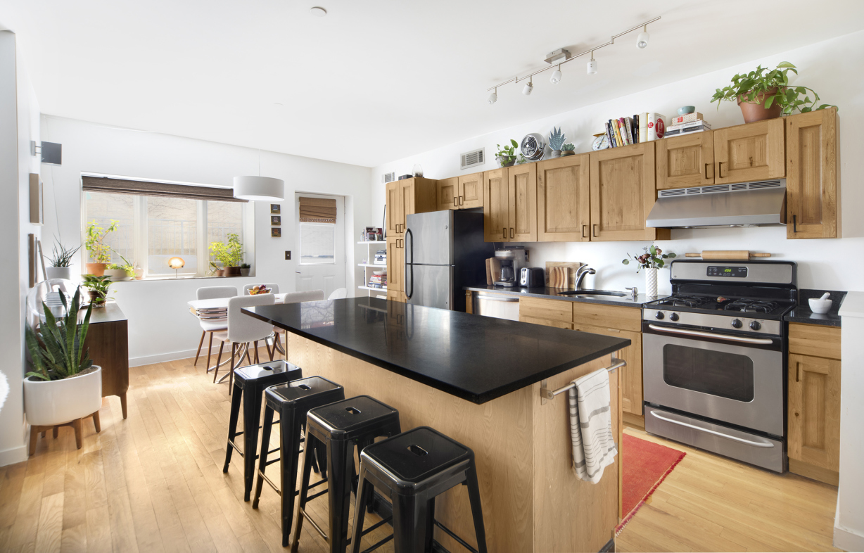 796 Dekalb Avenue, Unit 1B Brooklyn, NY 11221 - Photo 2 of 8