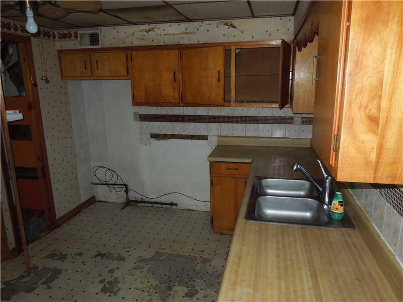 5403-5405 Curry Road Baldwin, PA 15236 - Photo 9 of 25 Gallery Image 9