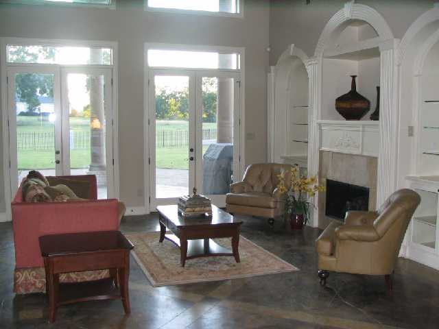 105 Jamerson Farm Road Collierville, TN 38017 - Photo 2 of 10 Fresh Interior Paint!