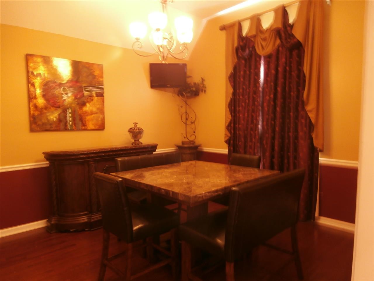 8474 Dulwich Road Memphis, TN 38016 - Photo 7 of 24 Upscale lighting in Separate Dining Room off Kitchen
