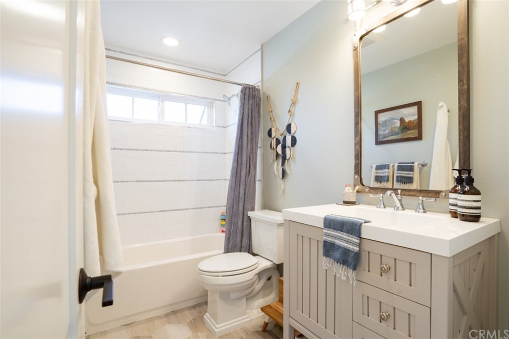 674 Seaview Street Laguna Beach, CA 92651 - Photo 19 of 27