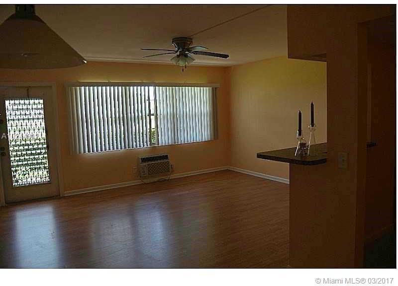 6 Brighton A, Unit 6 Boca Raton, FL 33434 - Photo 1 of 10