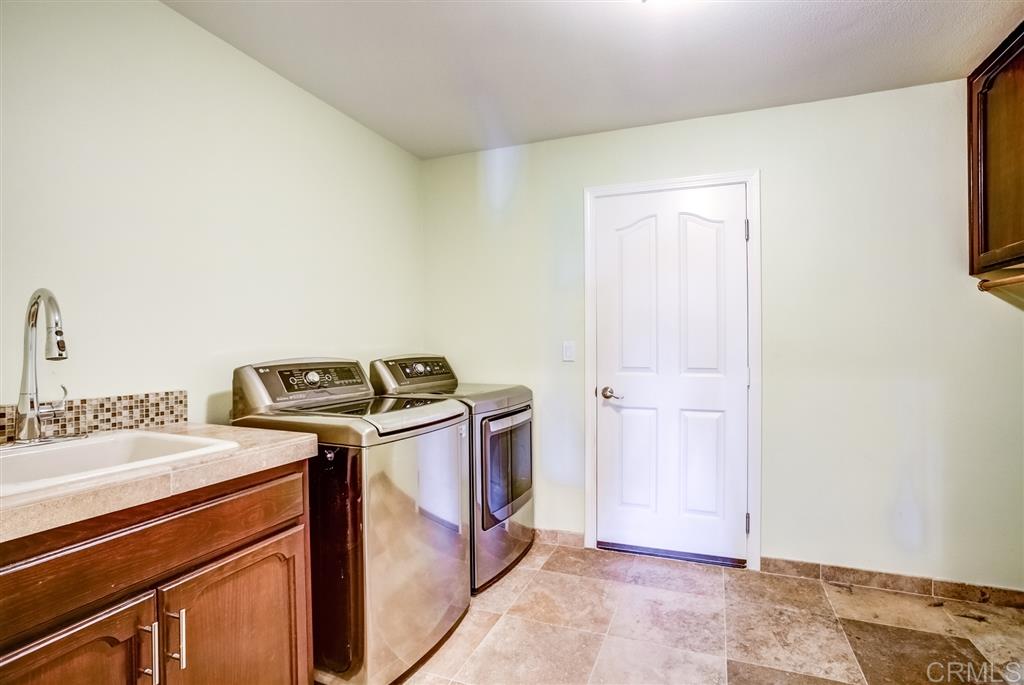 2452 Nido Aguila Alpine, CA 91901 - Photo 11 of 25