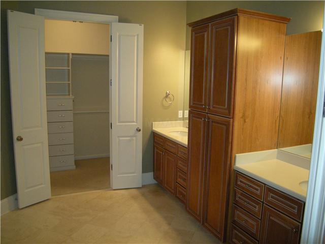 10046 Avent Ridge Cove Collierville, TN 38017 - Photo 8 of 12 Gallery Image 8