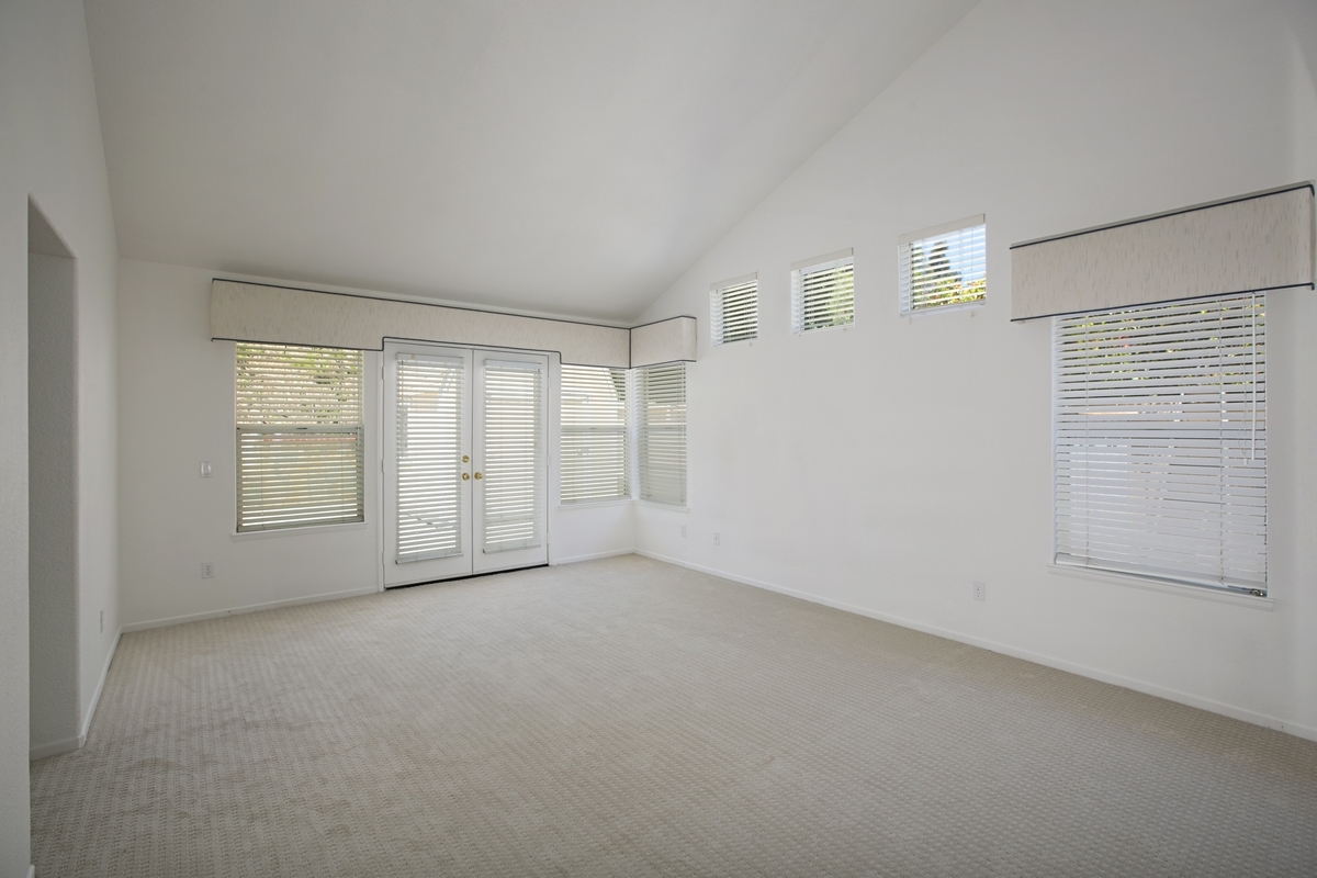 13164 Valewood Road Poway, CA 92064 - Photo 11 of 22