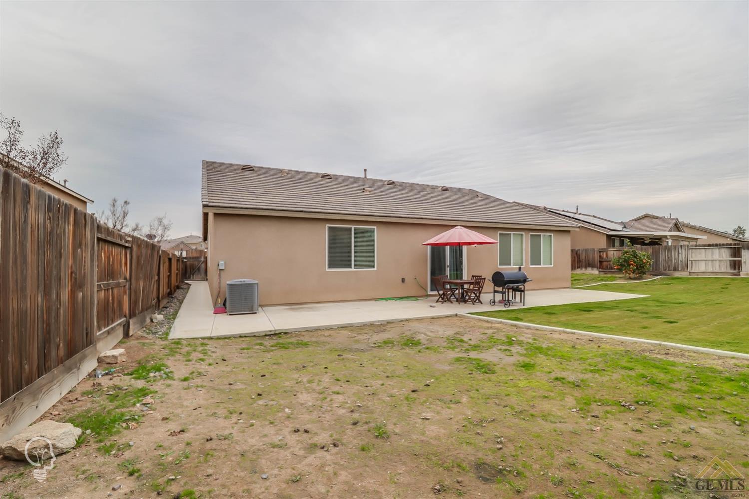 10815 Mountainside Drive Bakersfield, CA 93306 - Photo 32 of 35