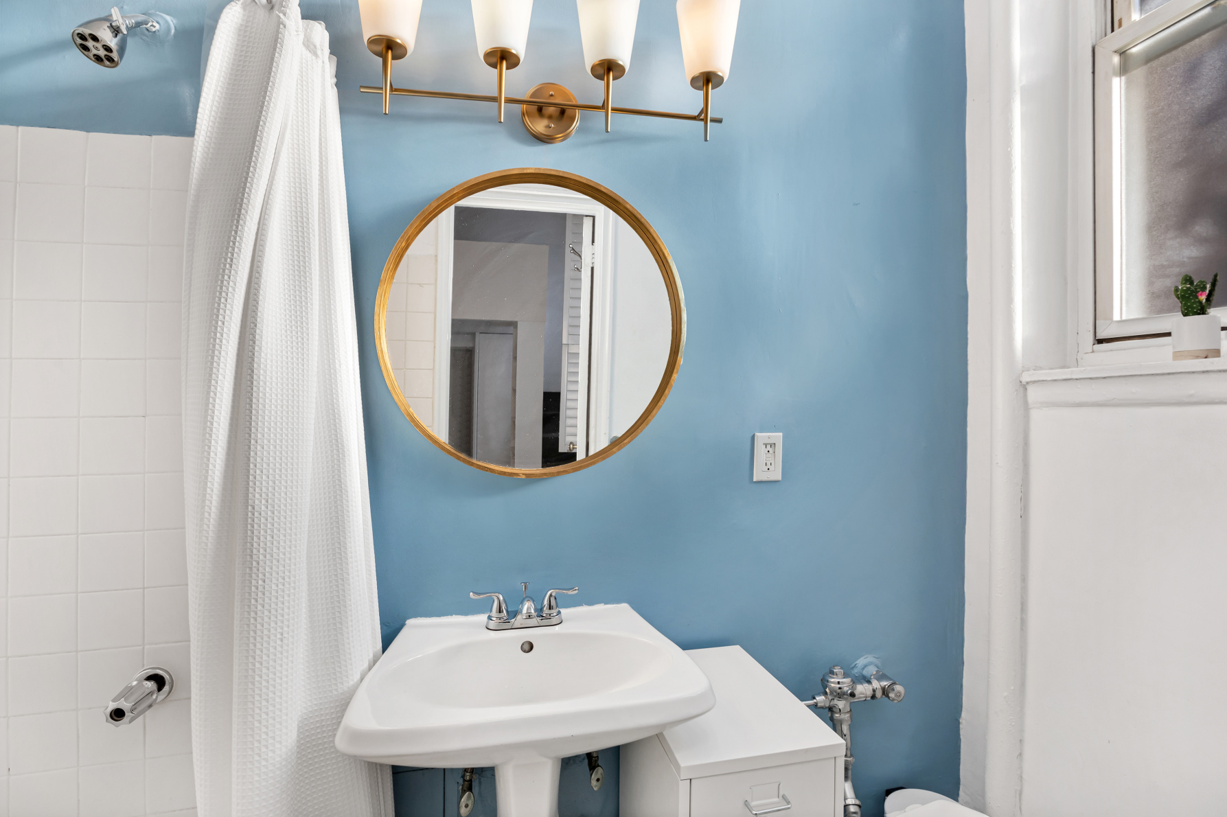 151 East 20th Street, Unit 2A Manhattan, NY 10010 - Photo 3 of 5